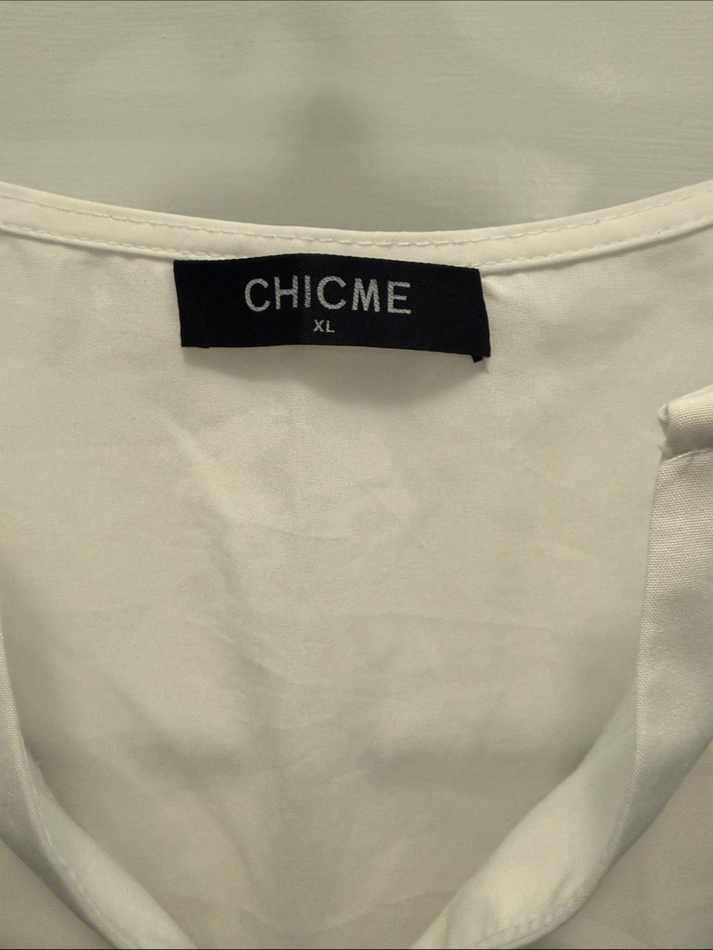 Lightweight White V-Neck Layered Tunic - Picture 2 of 4